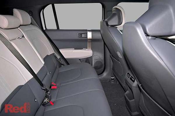 2026 Kia EV3 GT-Line Long Range SV thumb-17