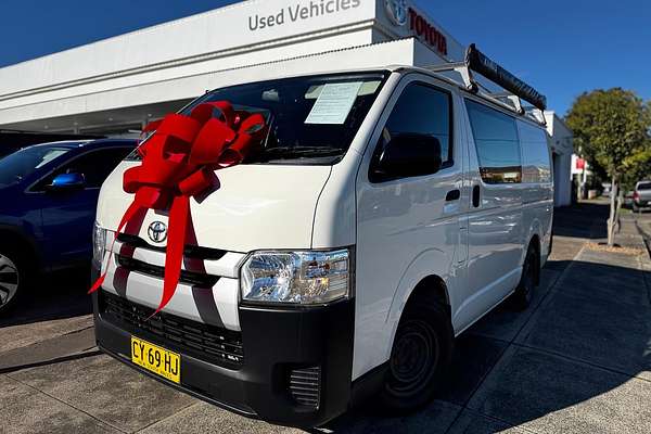 2017 Toyota Hiace KDH201R LWB