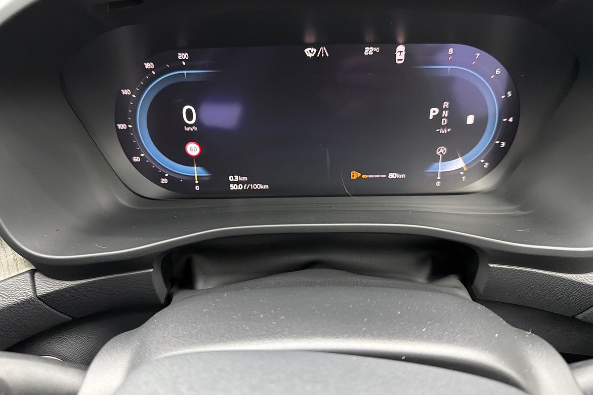 2023 Volvo XC40 Ultimate B5 Dark