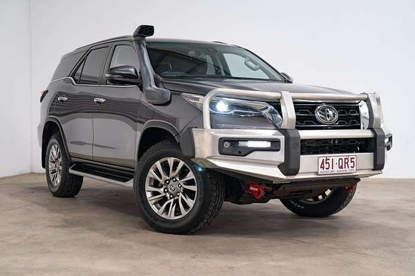 2022 Toyota Fortuner Crusade GUN156R