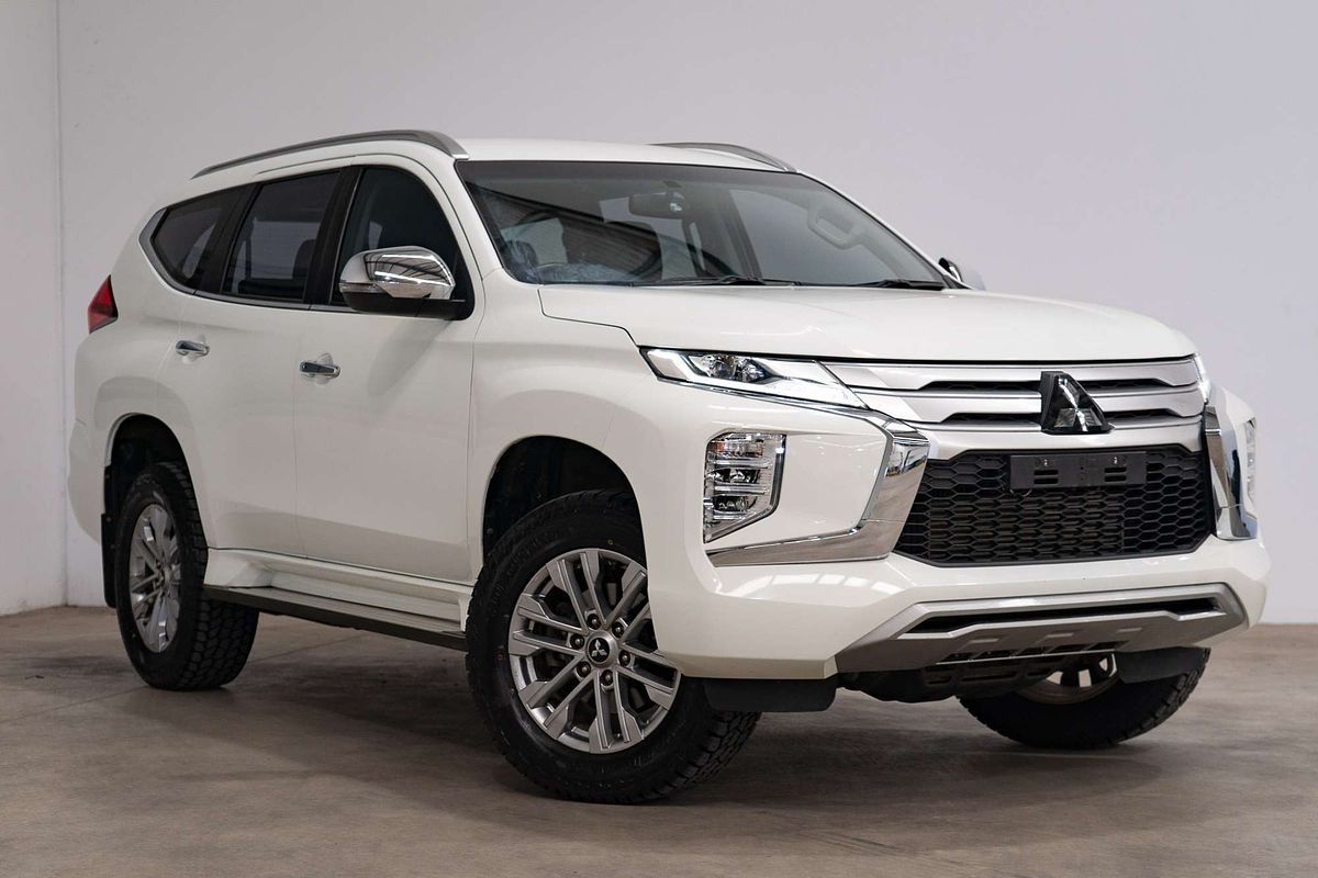 2022 Mitsubishi Pajero Sport GLX QF
