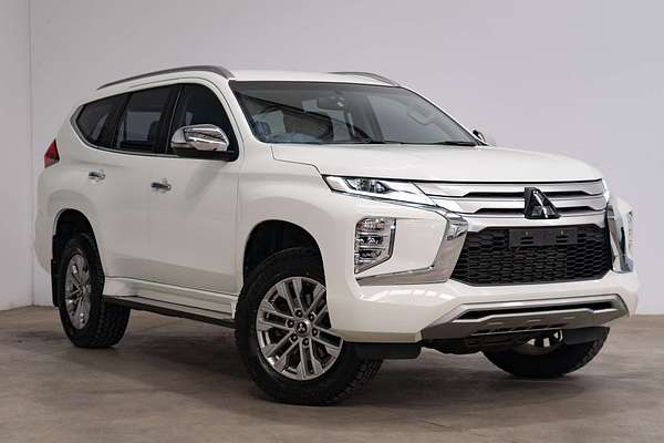 2022 Mitsubishi Pajero Sport GLX QF