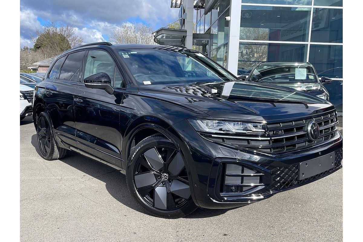 2026 Volkswagen Touareg 210TDI Wolfsburg Edition RC