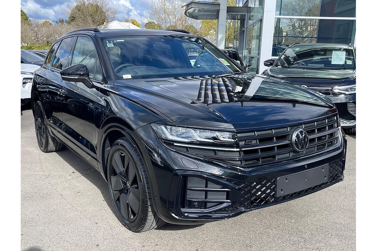 2026 Volkswagen Touareg 210TDI Wolfsburg Edition RC