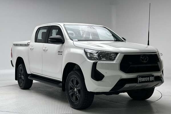2025 Toyota Hilux SR GUN126R 4X4