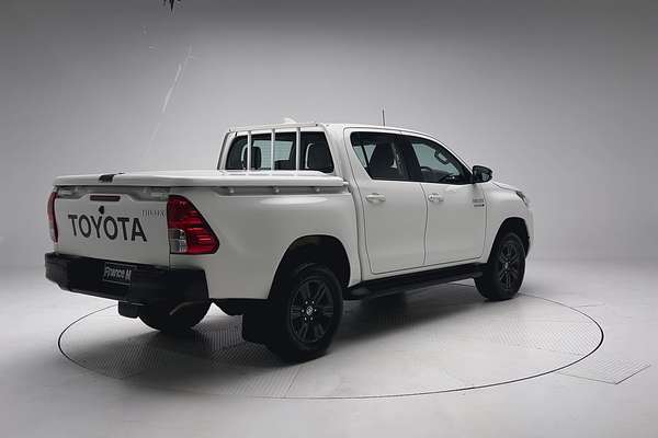2025 Toyota Hilux SR GUN126R 4X4 thumb-7