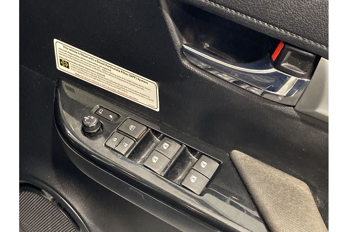 2020 Toyota Hilux SR5 GUN126R 4X4