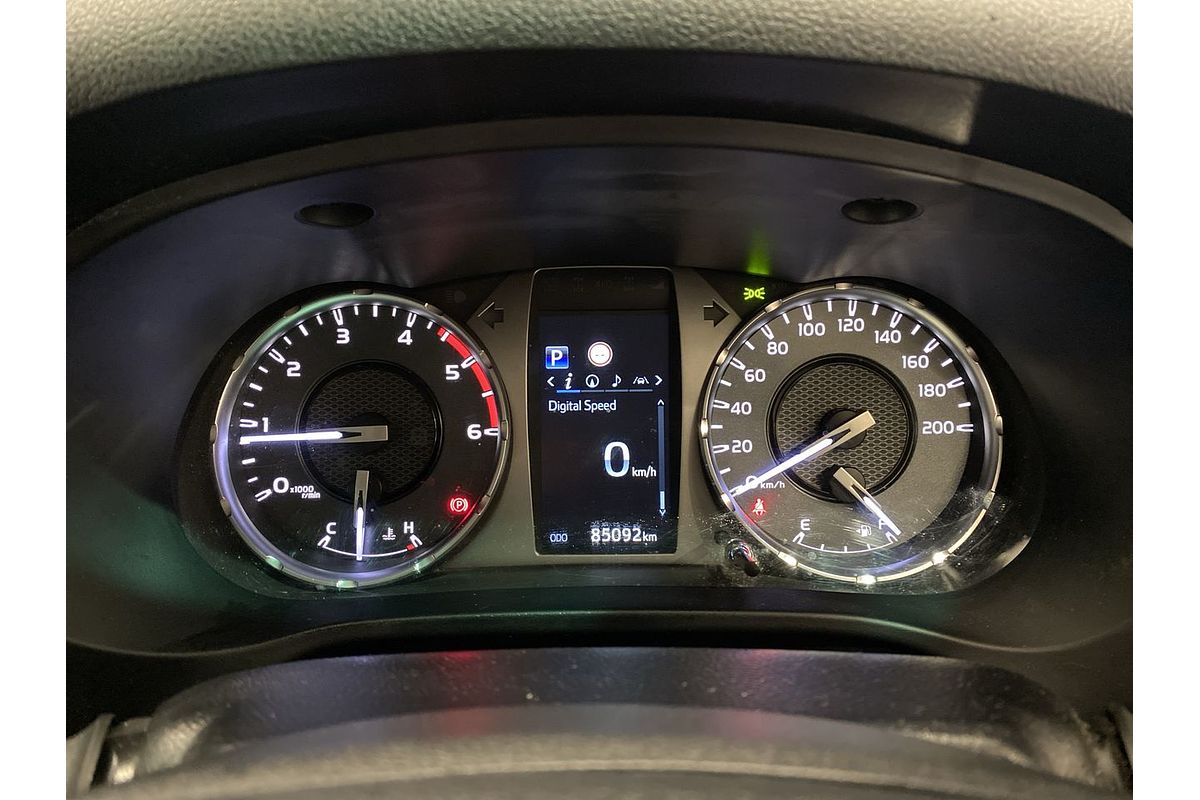 2020 Toyota Hilux SR5 GUN126R 4X4