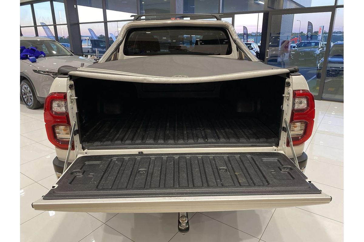 2020 Toyota Hilux SR5 GUN126R 4X4