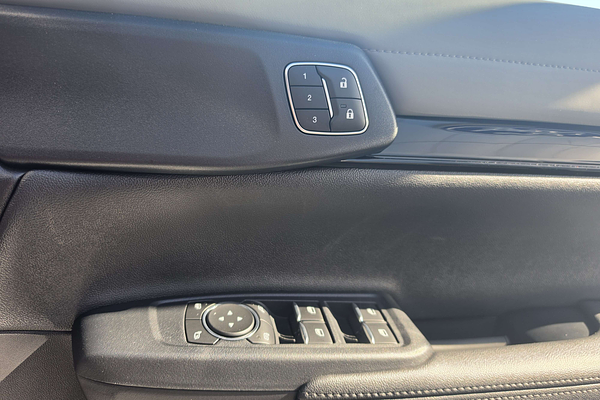 2026 Ford Everest Sport 2.0L thumb-12