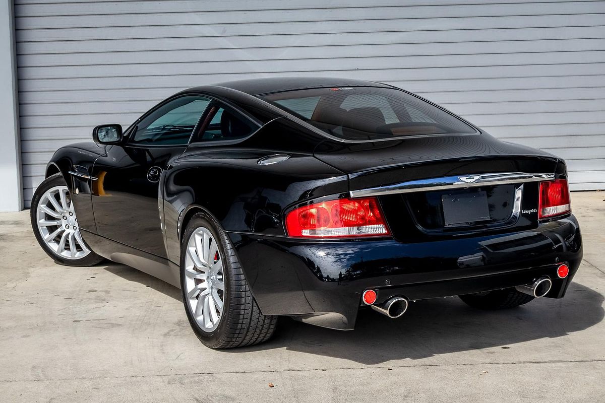 2004 Aston Martin Vanquish
