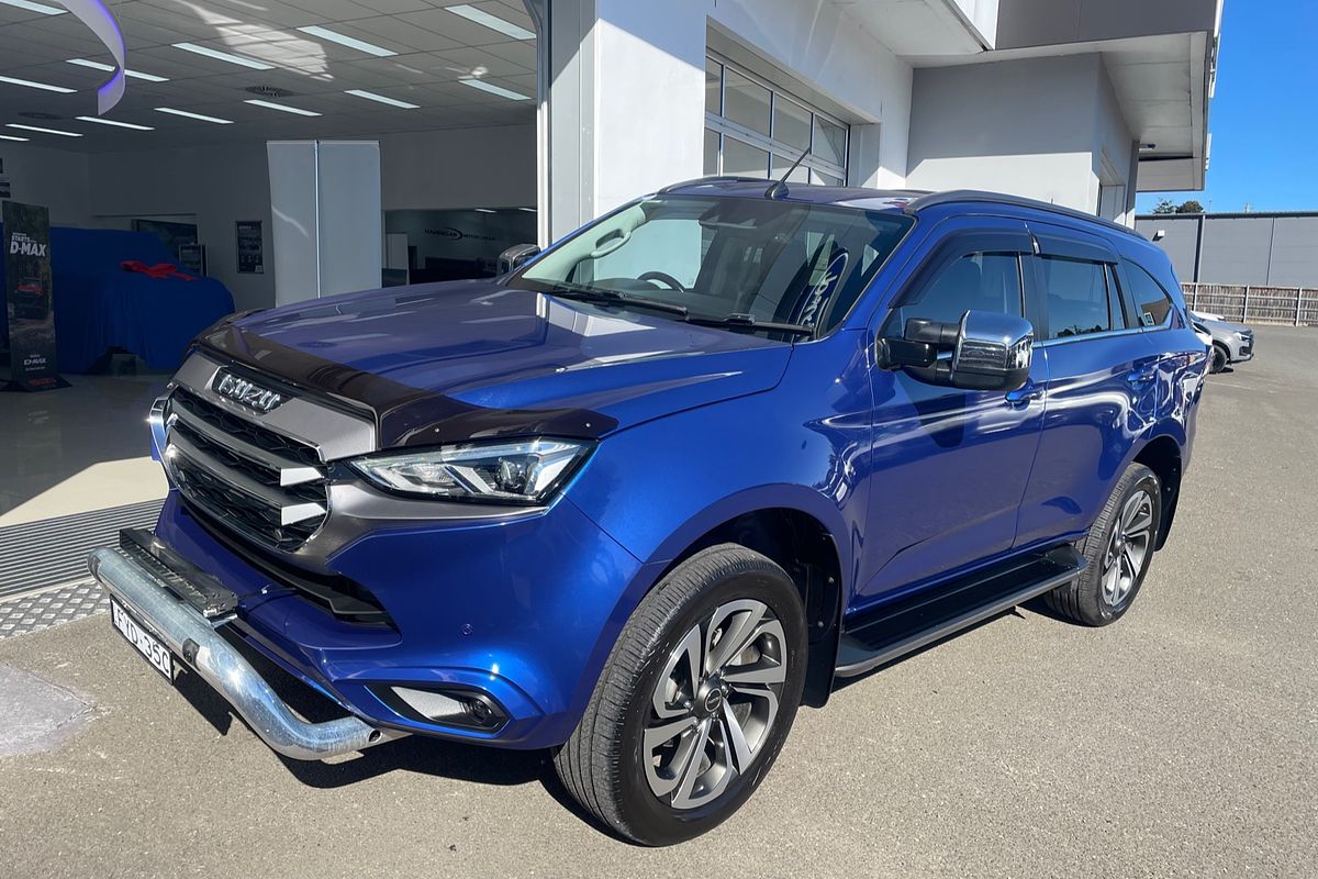 2021 Isuzu MU-X LS-T
