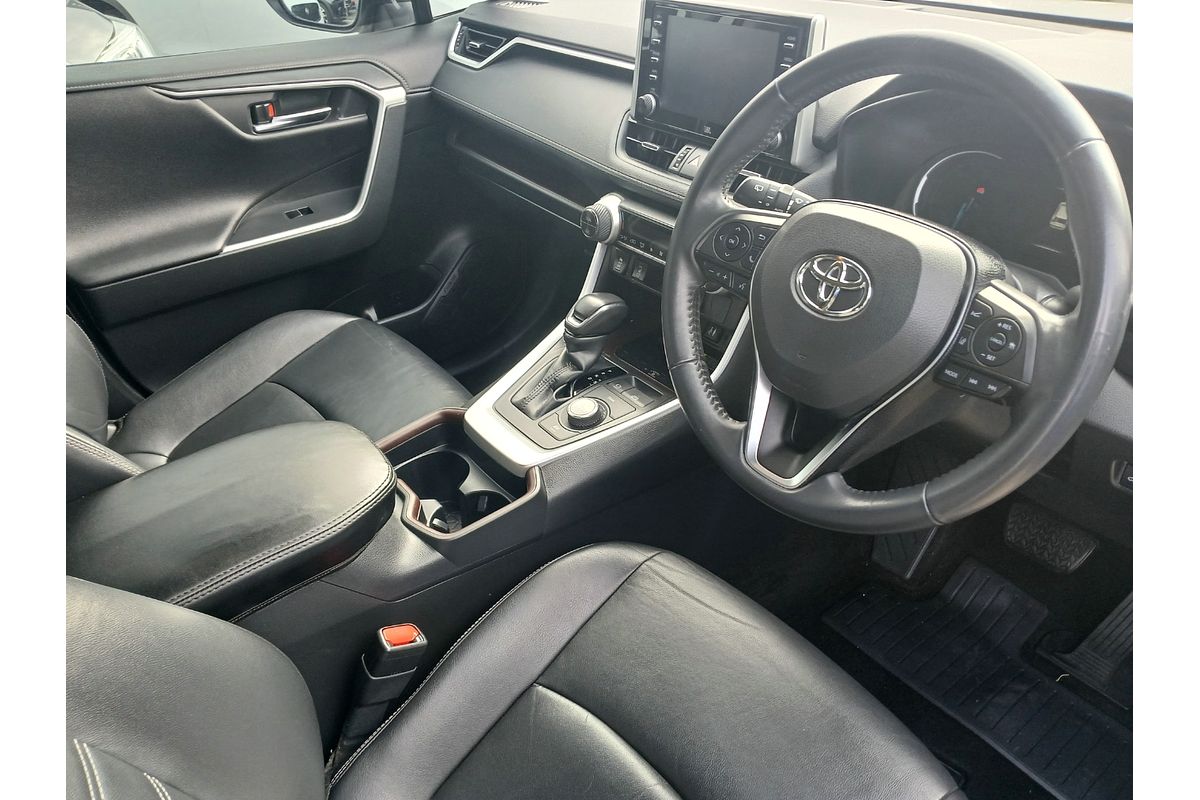 2019 Toyota RAV4 Cruiser AXAH54R image 11