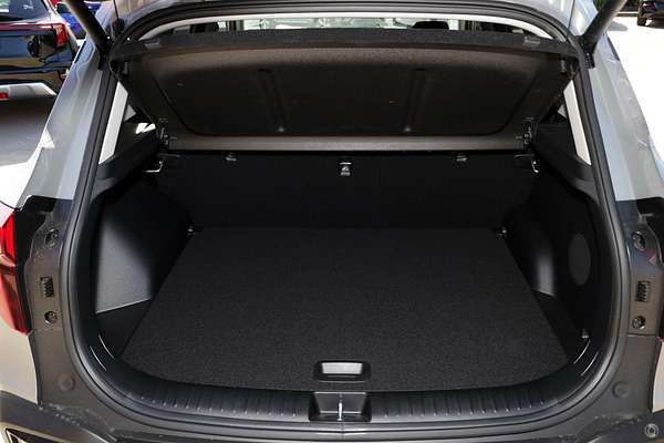 2026 Kia Seltos GT-Line SP2 PE thumb-9