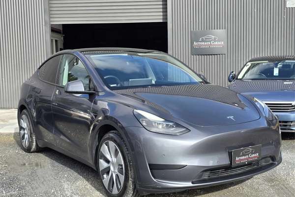 2022 Tesla Model Y Rear-Wheel Drive