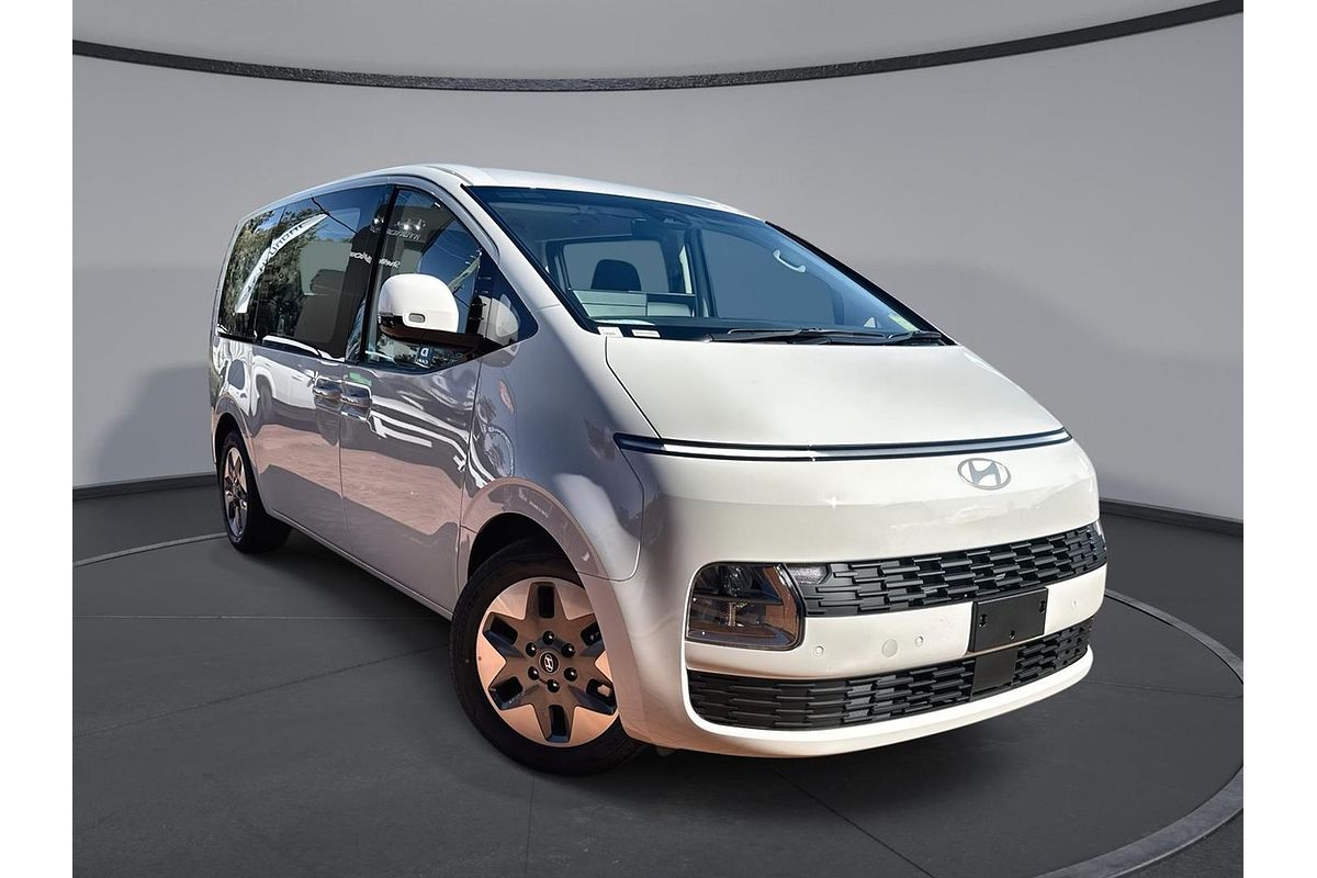 2026 Hyundai STARIA US4.V4