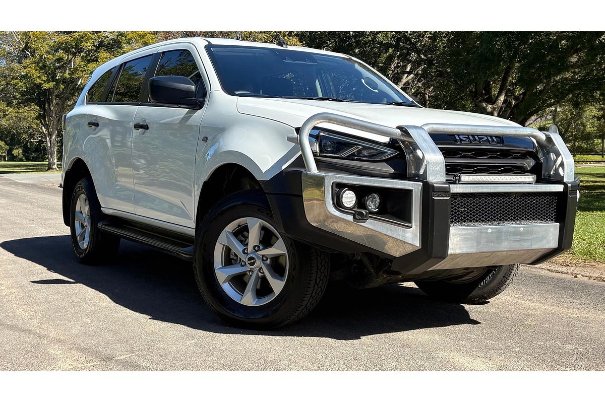 2023 Isuzu MU-X LS-M