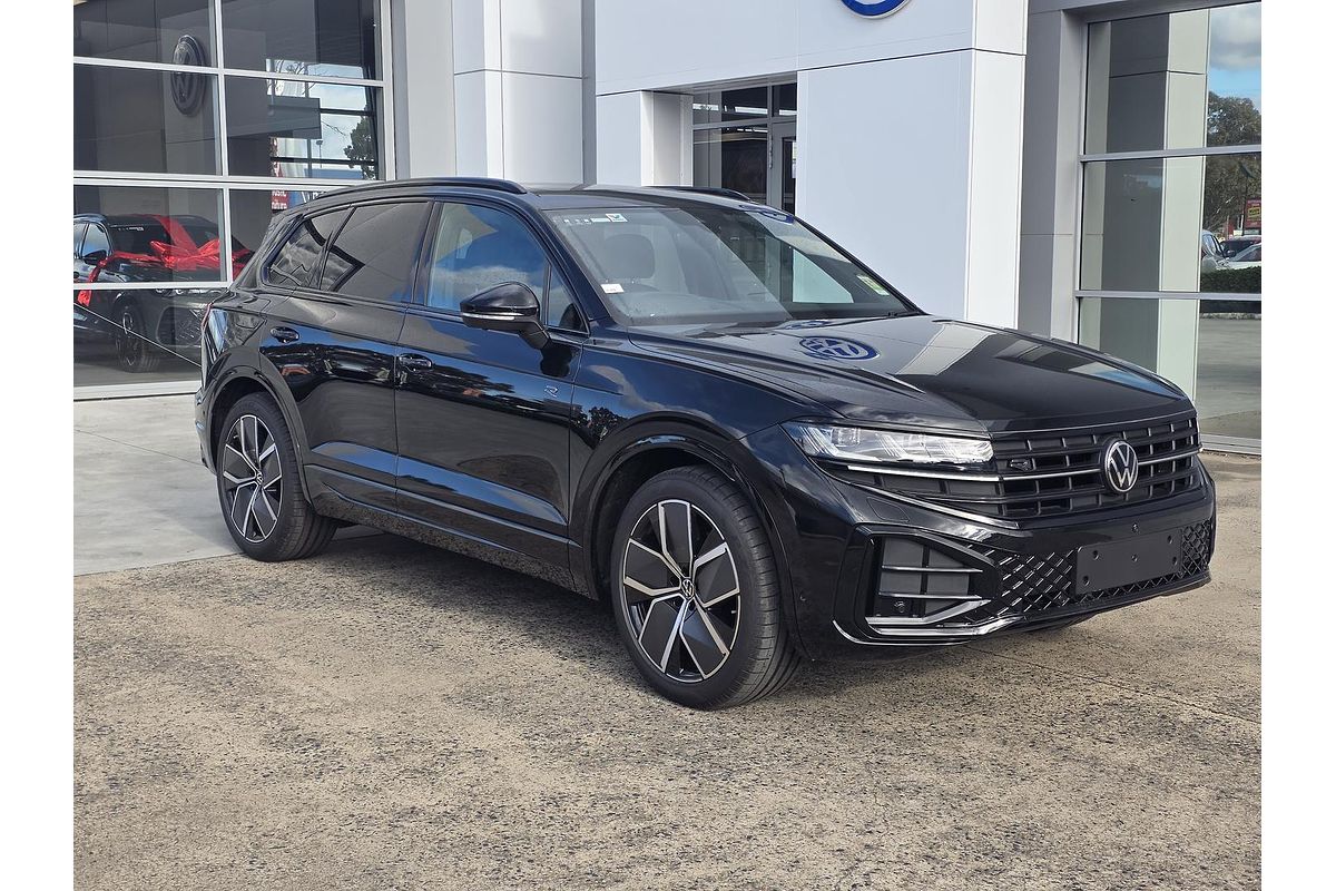 2025 Volkswagen Touareg 210TDI Wolfsburg Edition RC