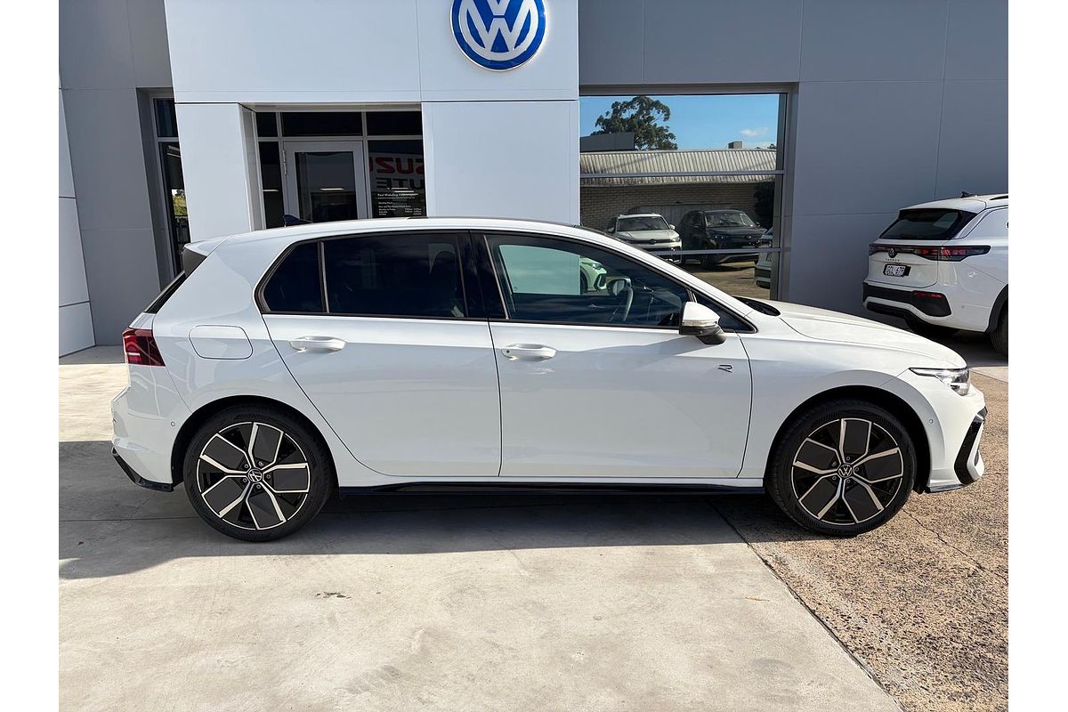 2026 Volkswagen Golf 110TSI R-Line 8.5