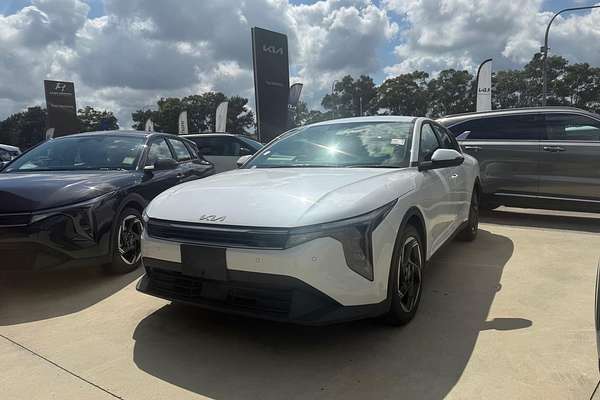 2025 Kia K4 Sport+ CL4m