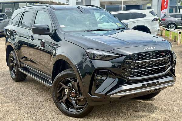 2026 Isuzu MU-X X-TERRAIN