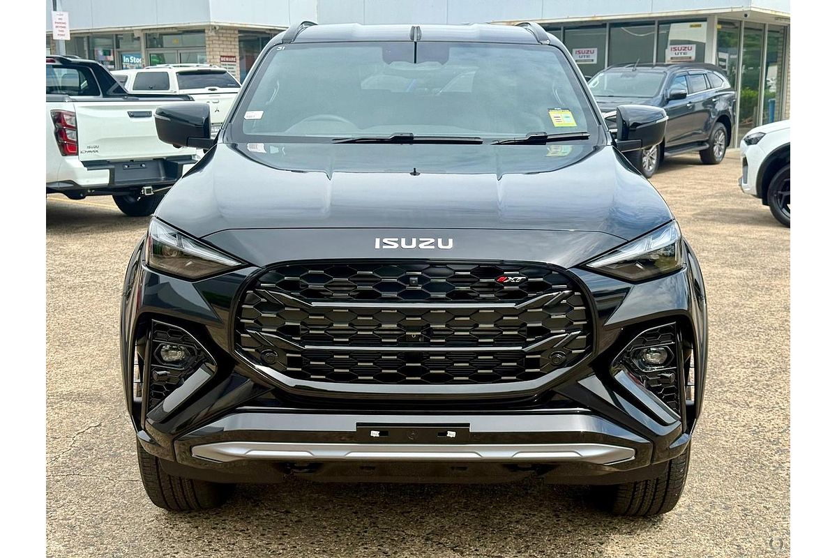 2026 Isuzu MU-X X-TERRAIN
