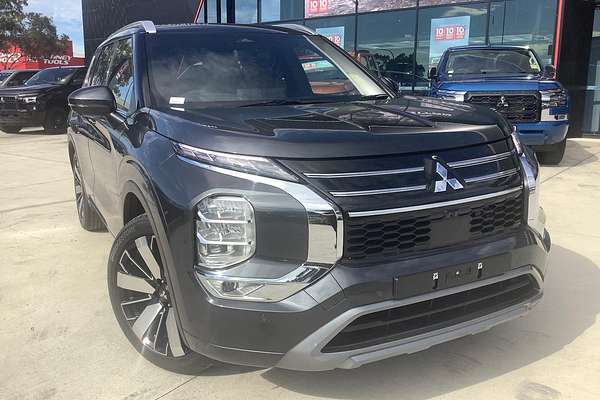 2025 Mitsubishi Outlander Exceed Tourer ZM