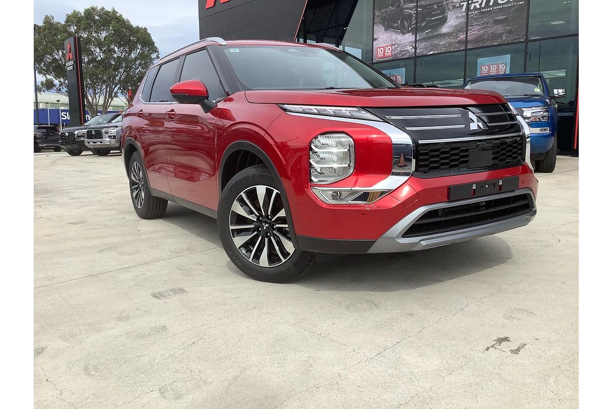 2025 Mitsubishi Outlander LS ZM