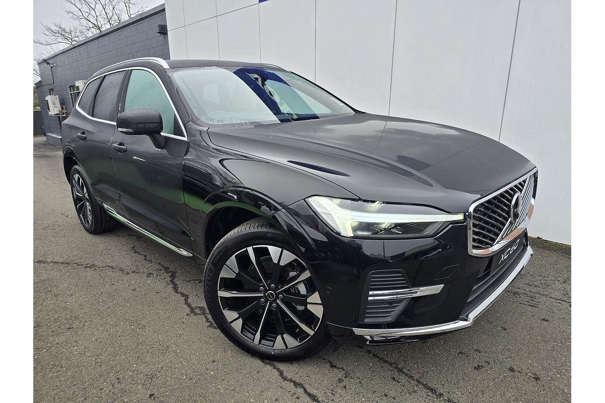 2026 Volvo XC60 Plus B5 Bright