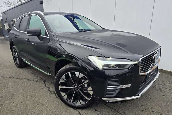 2026 Volvo XC60 Plus B5 Bright