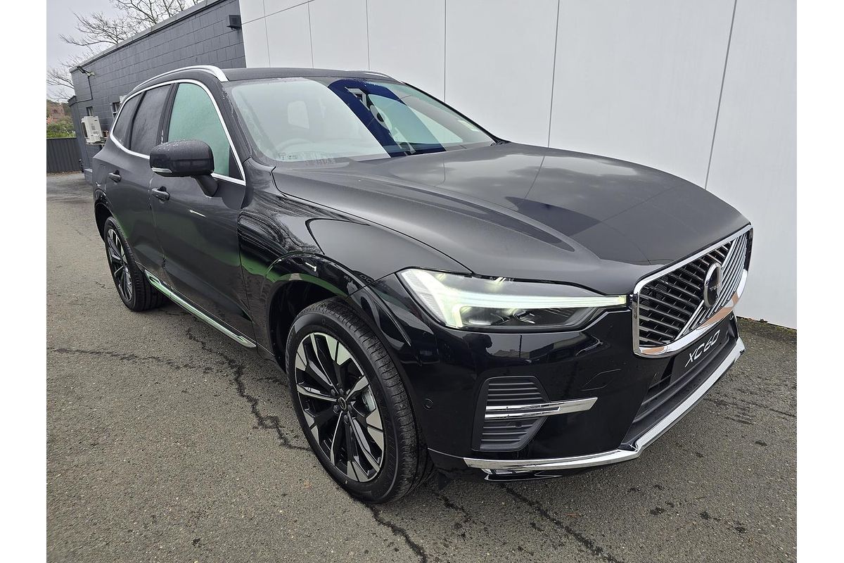 2026 Volvo XC60 Plus B5 Bright