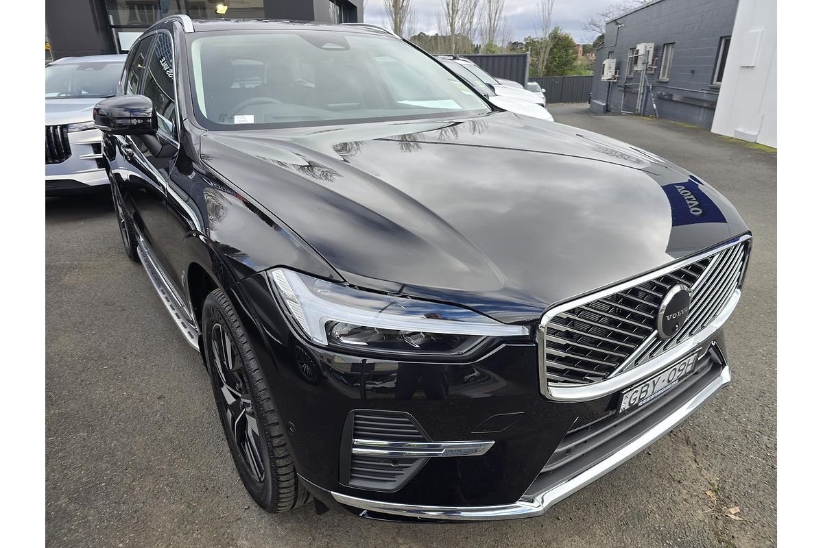2025 Volvo XC60 Plus B5 Bright