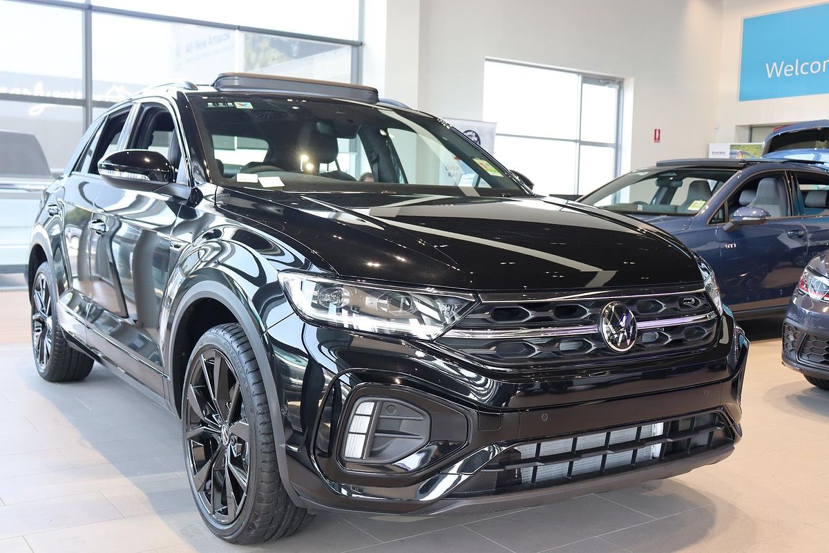 2025 Volkswagen T-Roc 140TSI R-Line D11