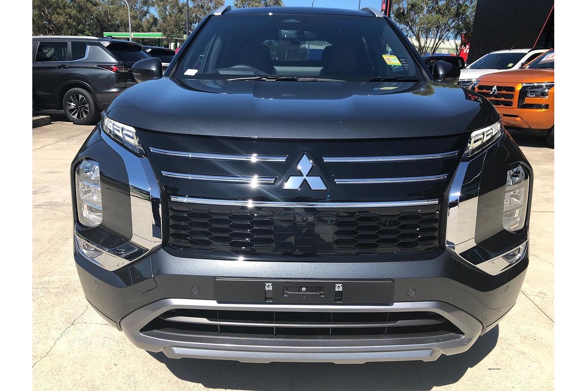 2025 Mitsubishi Outlander Exceed Tourer ZM