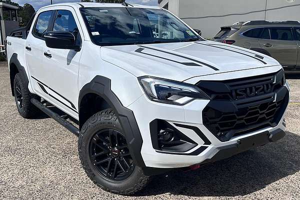 2025 Isuzu D-MAX BLADE 4X4