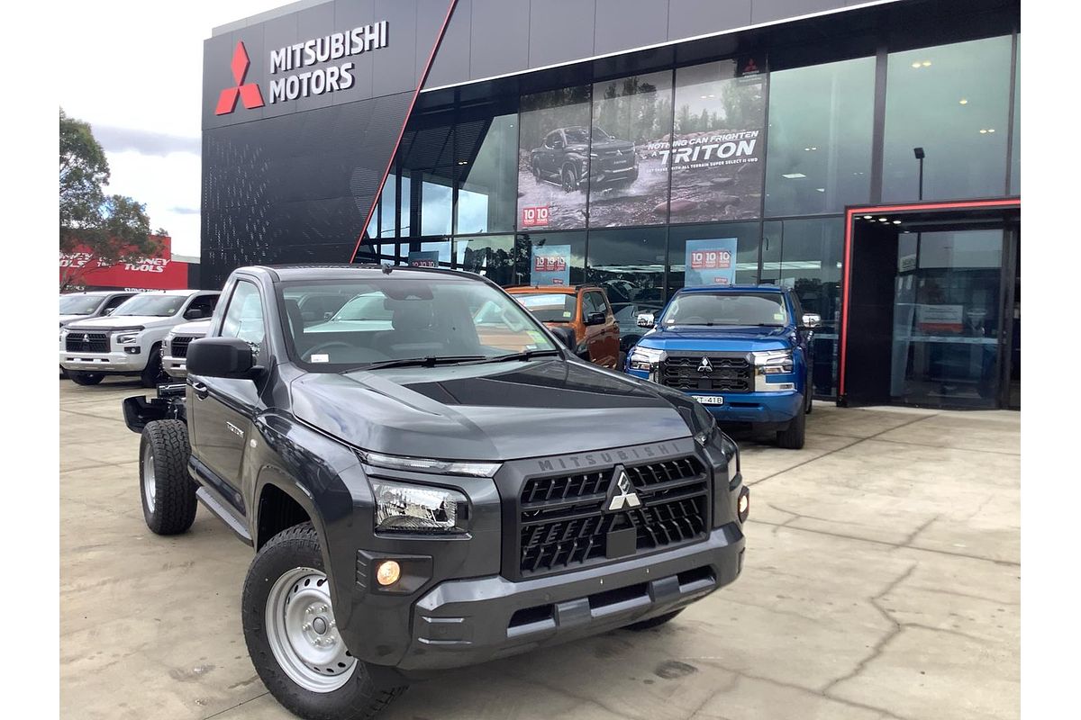 2025 Mitsubishi Triton GLX MV 4X4
