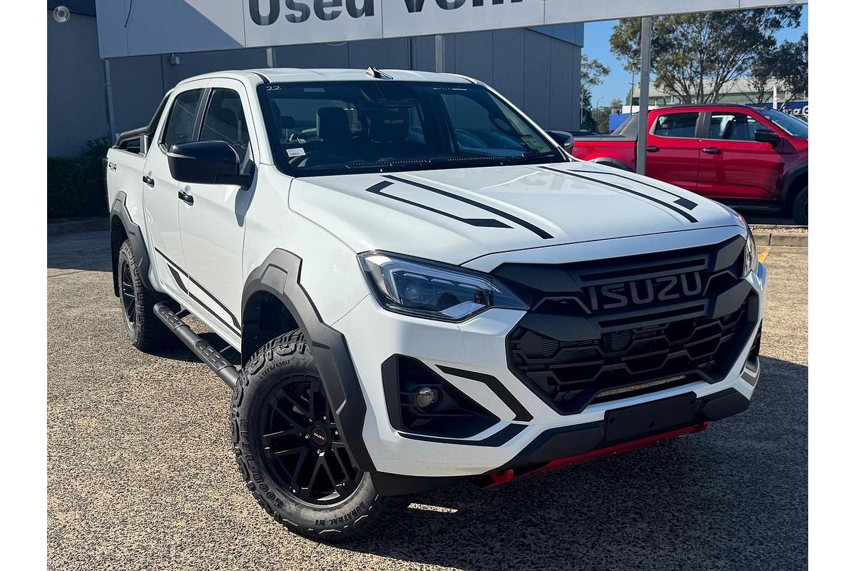 2025 Isuzu D-MAX BLADE 4X4