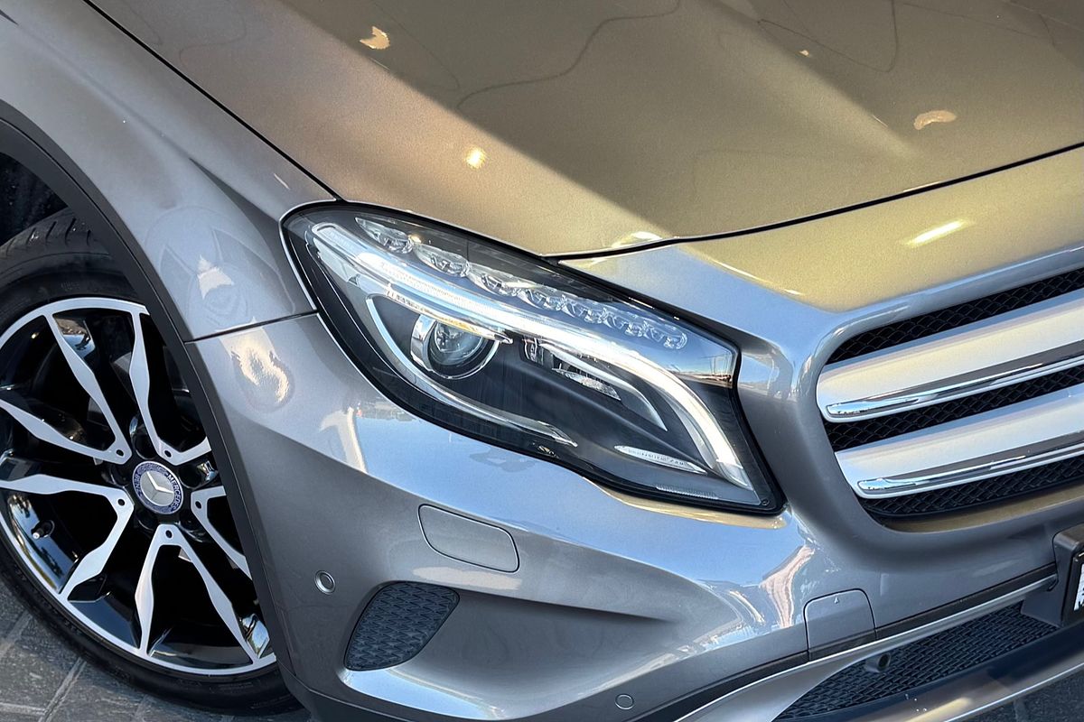 2015 Mercedes-Benz GLA-Class GLA250 X156