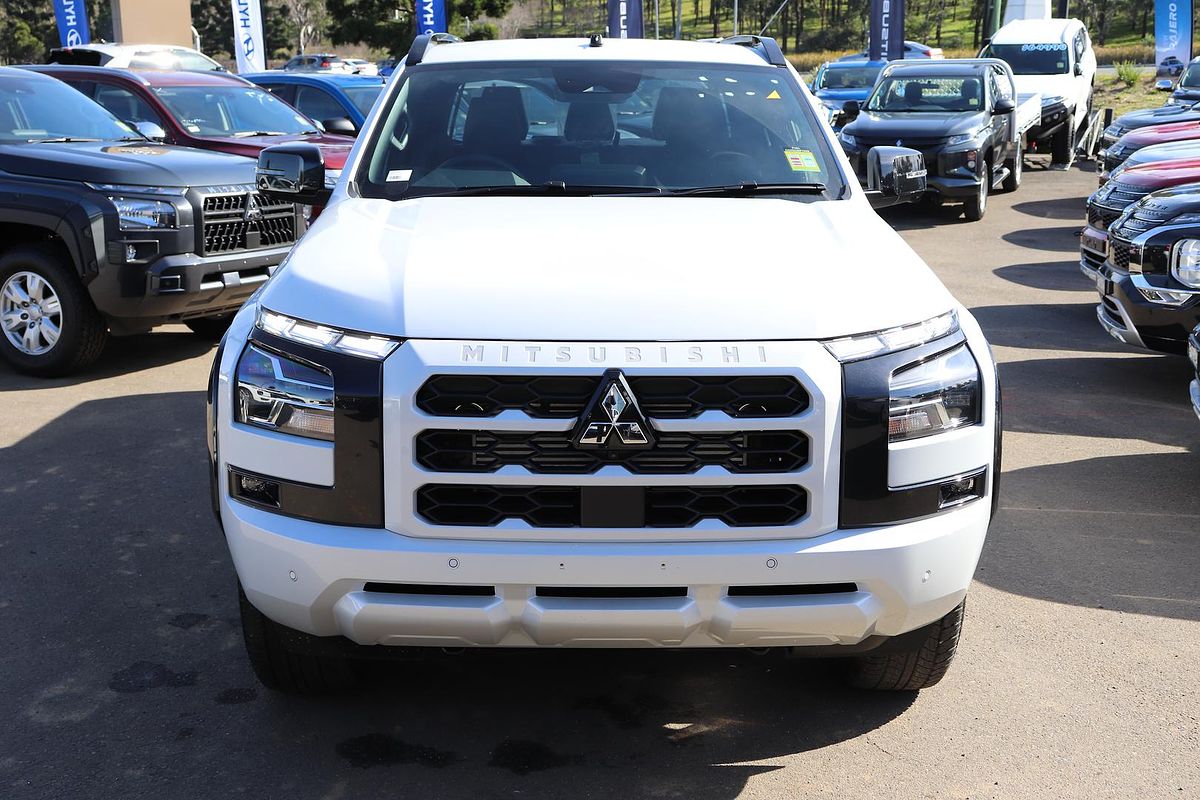 2024 Mitsubishi Triton GSR MV 4X4