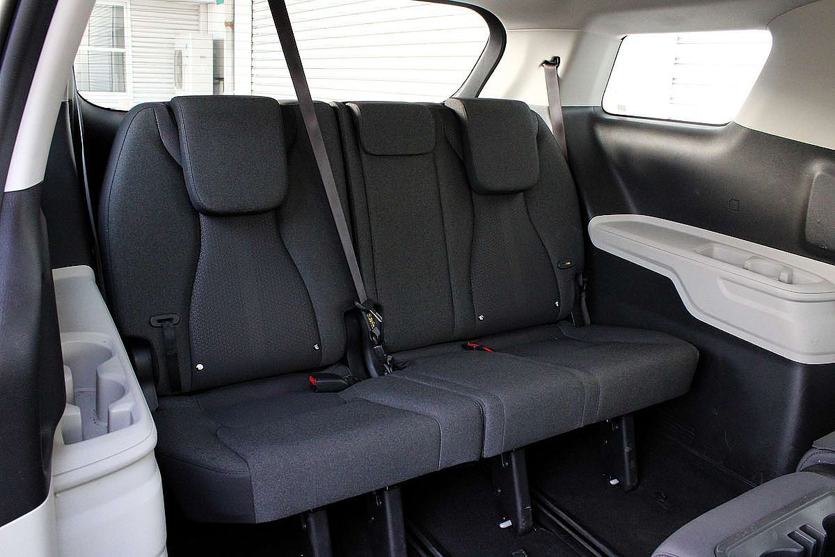 2024 Kia Carnival S KA4