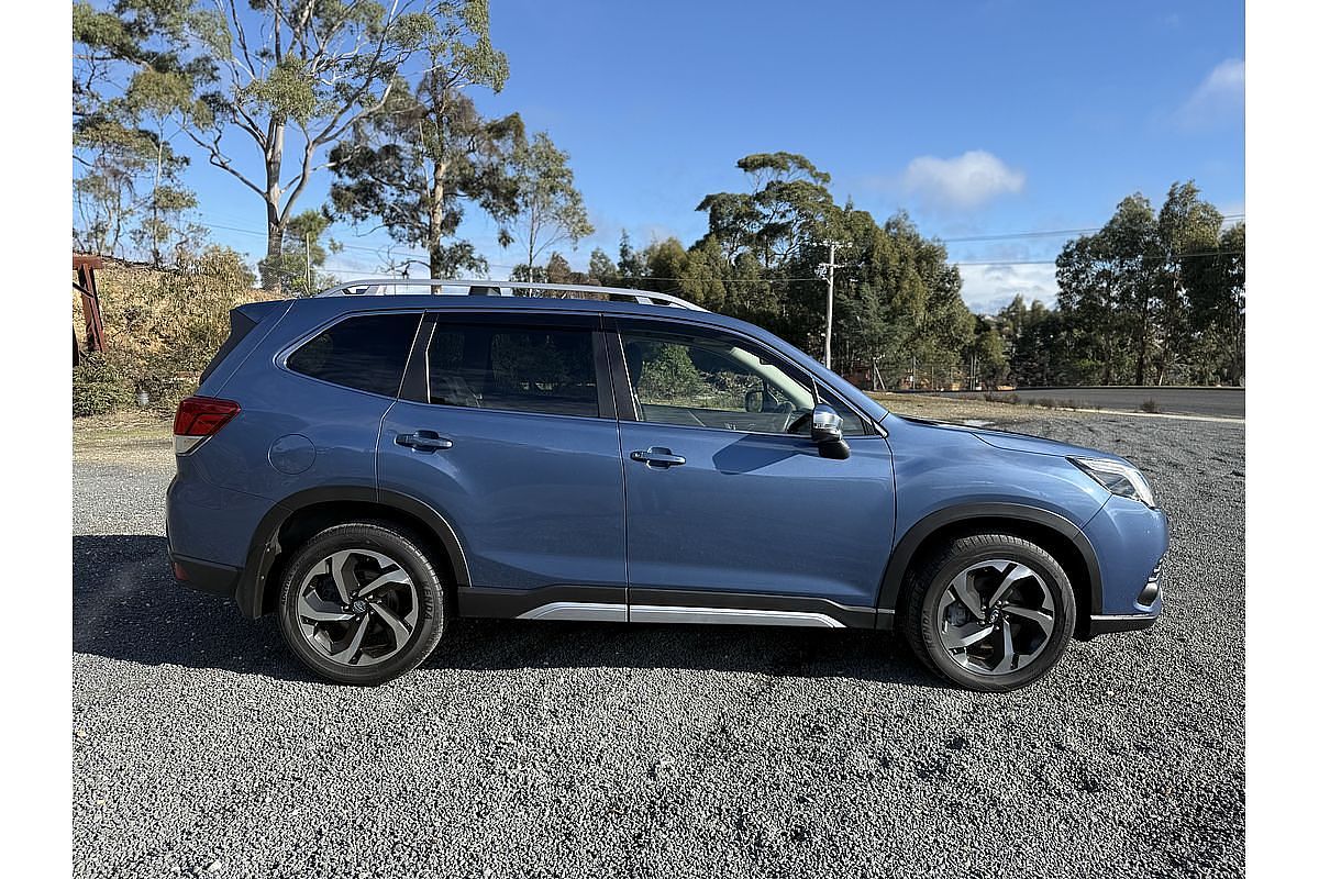 2022 Subaru Forester 2.5i-S S5