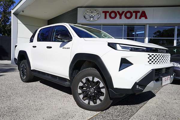 2025 Toyota Hilux SR5 GUN226R