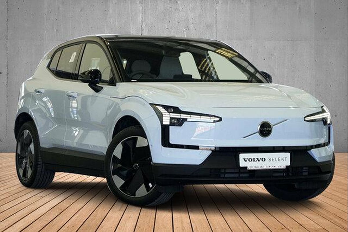 2024 Volvo EX30 Single Motor Extended Range Ultra