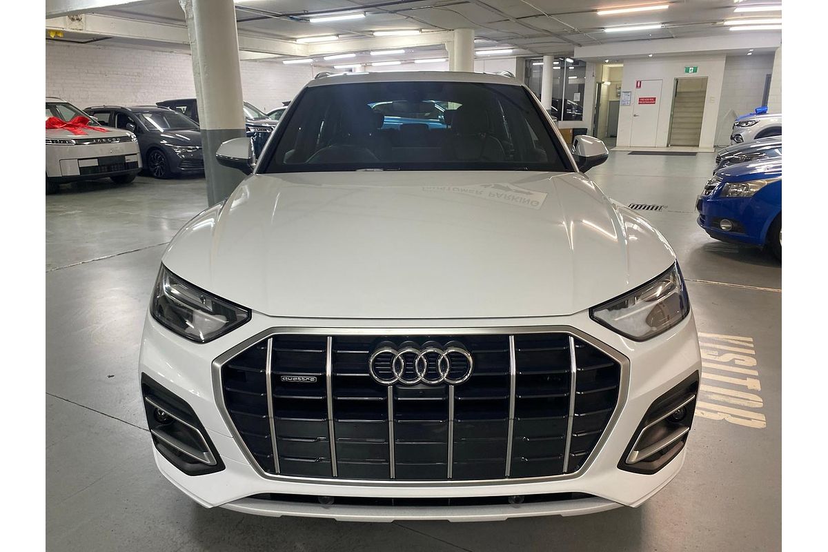 2024 Audi Q5 40 TDI Sport FY