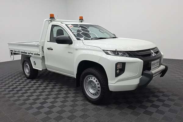 2020 Mitsubishi Triton GLX MR 4X4