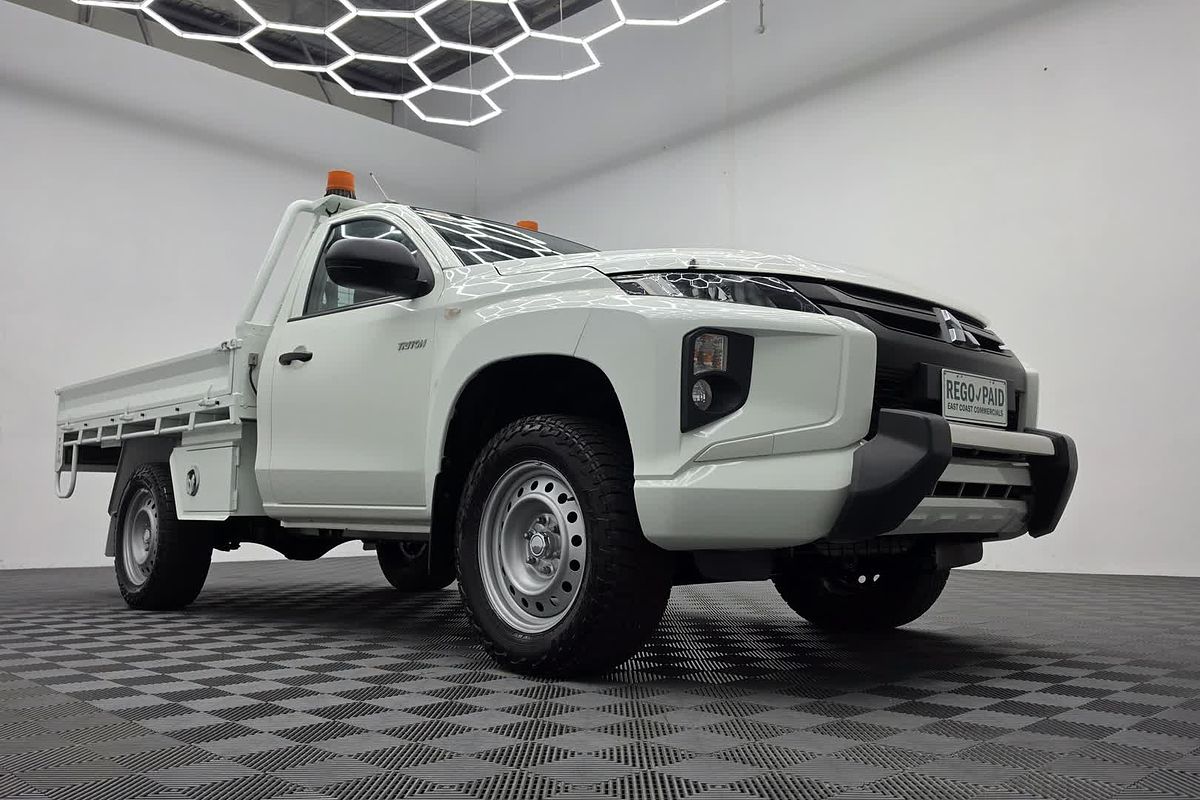 2020 Mitsubishi Triton GLX MR 4X4