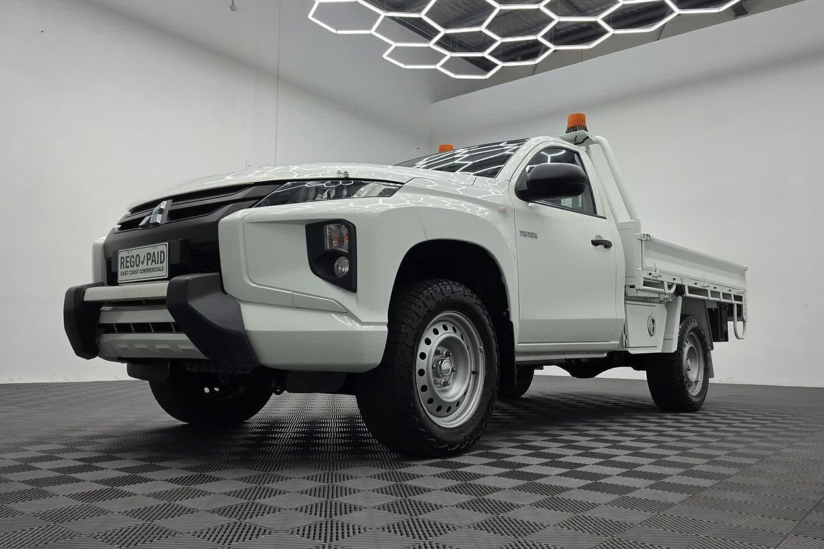2020 Mitsubishi Triton GLX MR 4X4