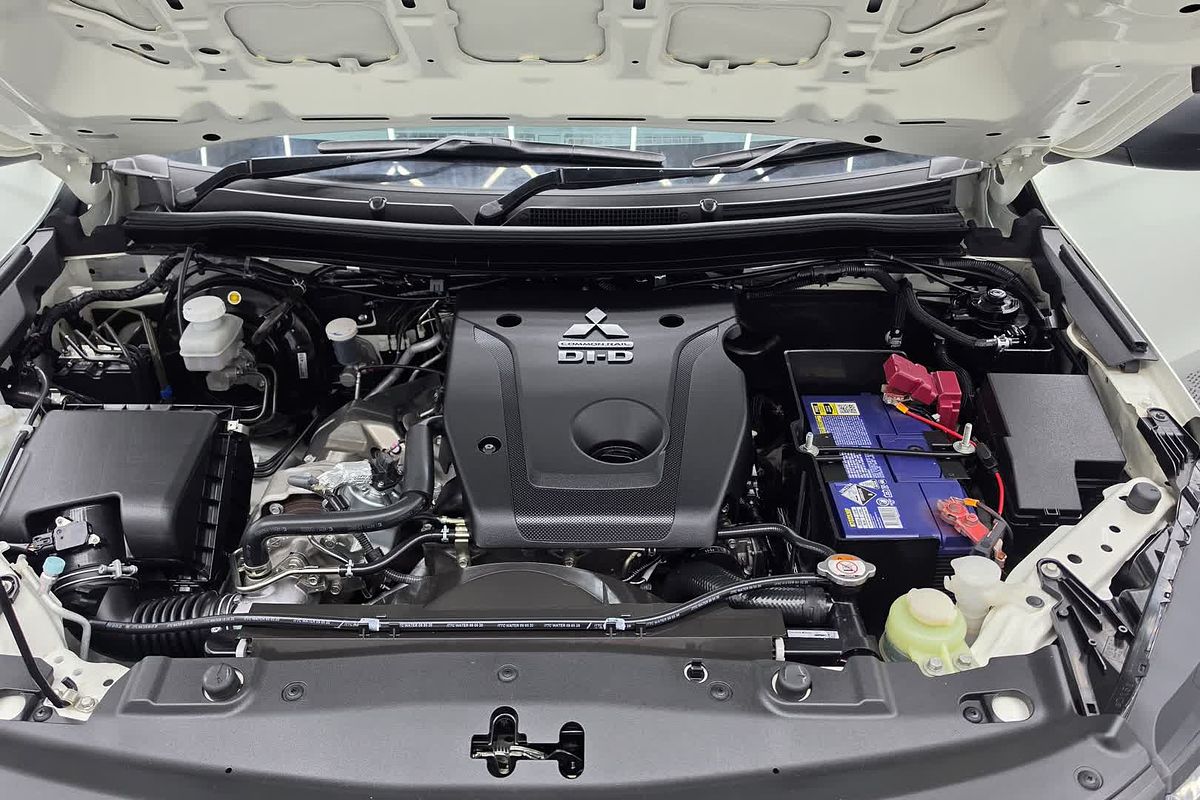 2020 Mitsubishi Triton GLX MR 4X4