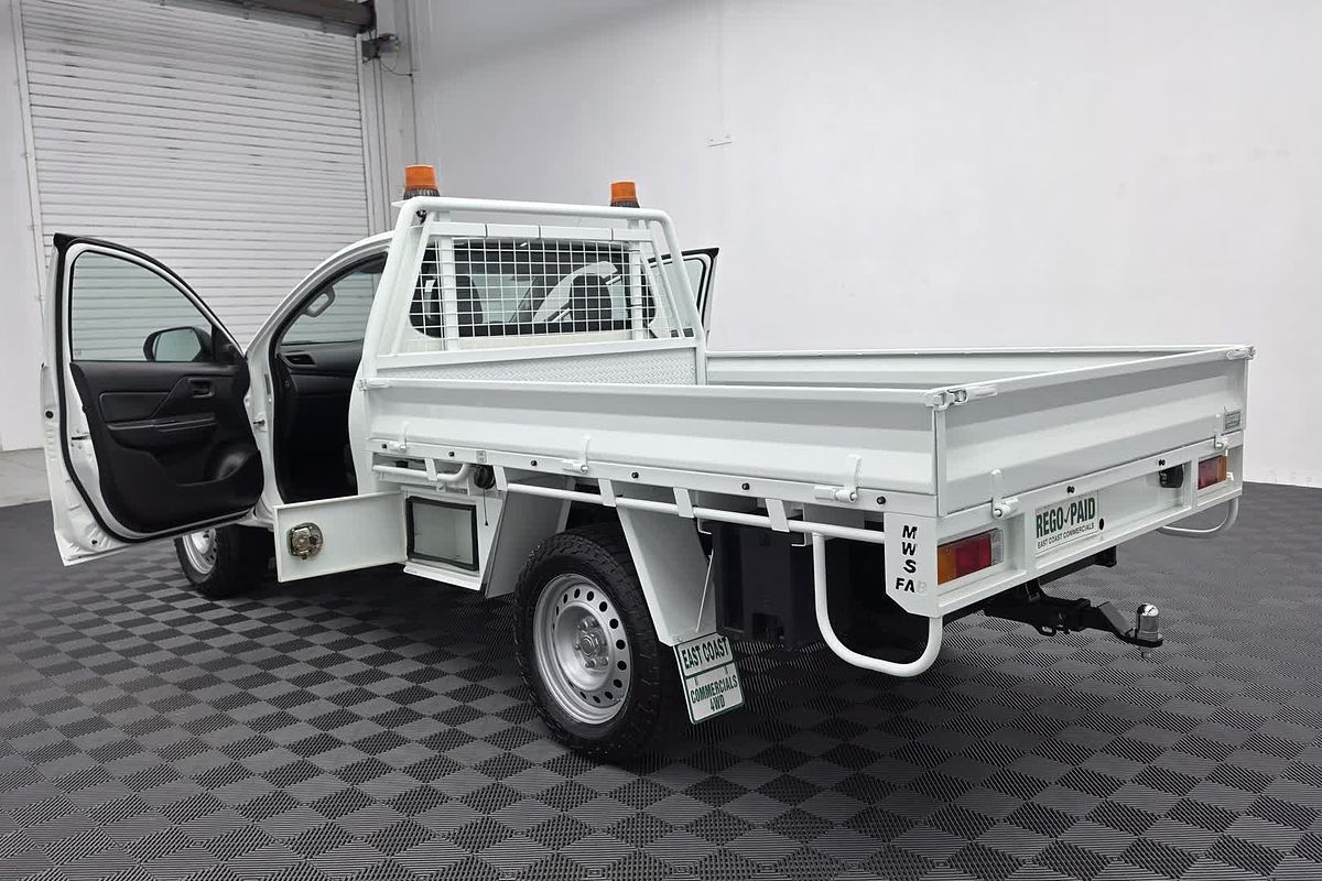2020 Mitsubishi Triton GLX MR 4X4