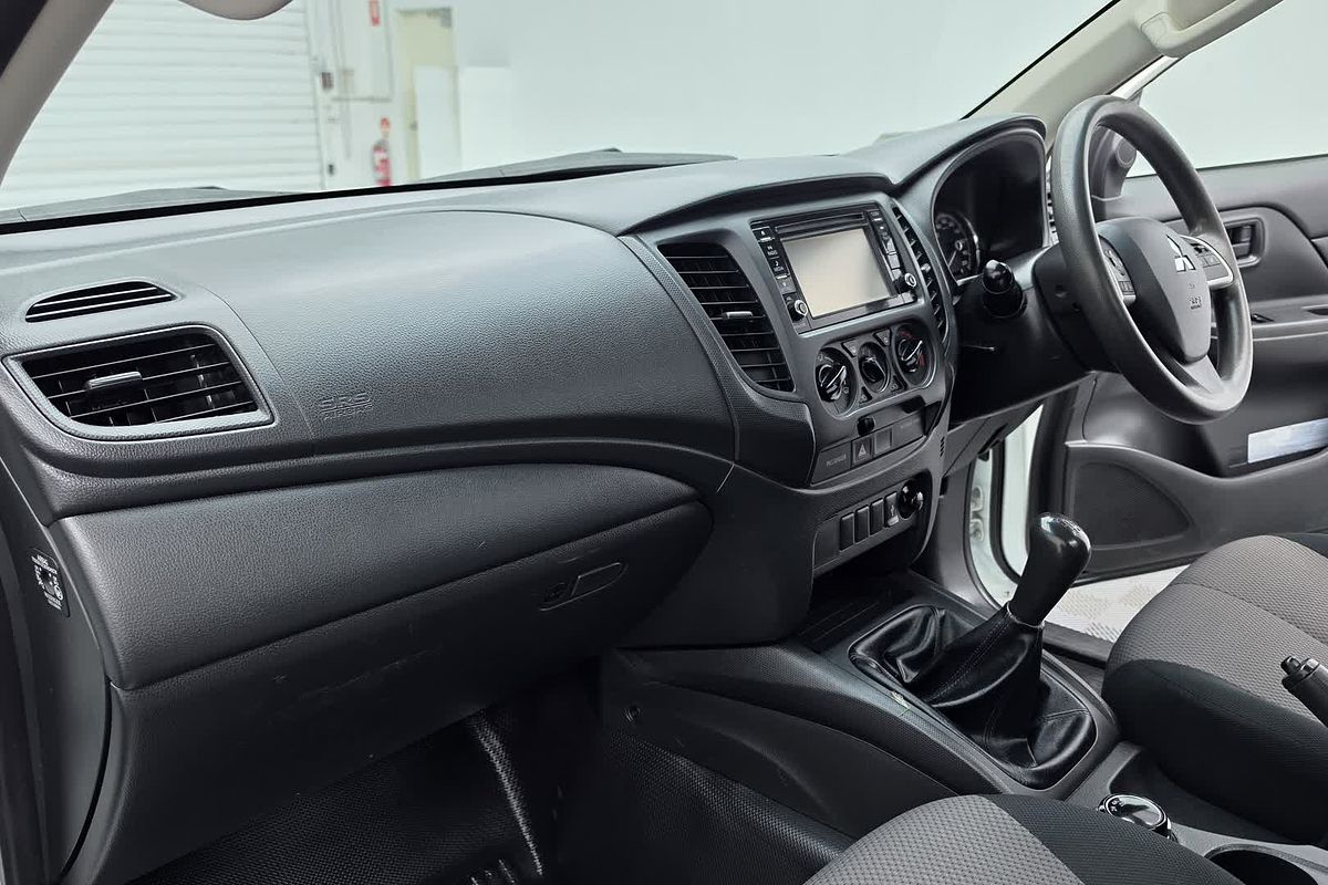 2020 Mitsubishi Triton GLX MR 4X4